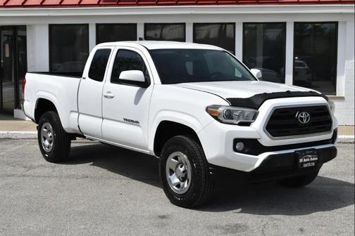 2016 Toyota Tacoma SR5