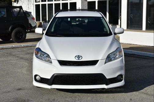 Super White 2013 Toyota Matrix L