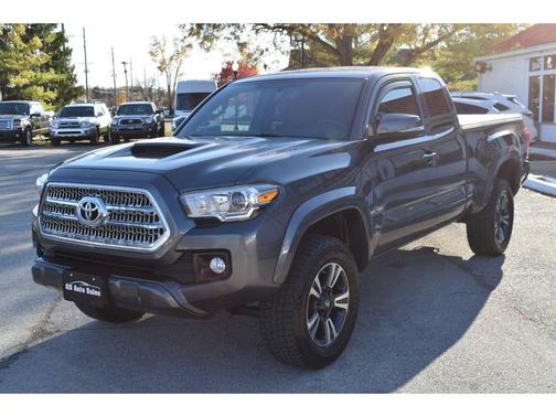 2017 Toyota Tacoma TRD Sport