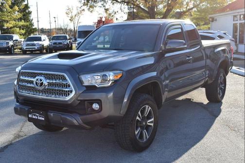 2017 Toyota Tacoma TRD Sport