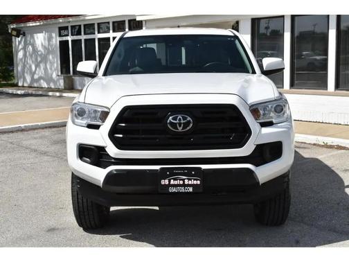 Super White 2019 Toyota Tacoma SR5