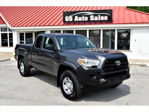 2017 Toyota Tacoma SR