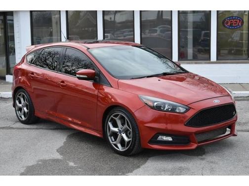 2018 Ford Focus ST 