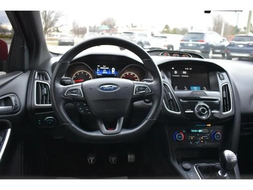 2018 Ford Focus ST 
