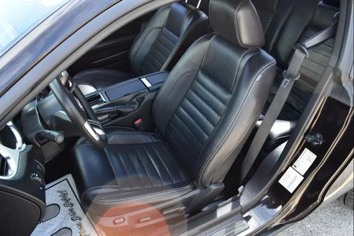 2012 Ford Mustang V6 Premium