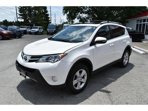 Super White 2013 Toyota RAV4 XLE