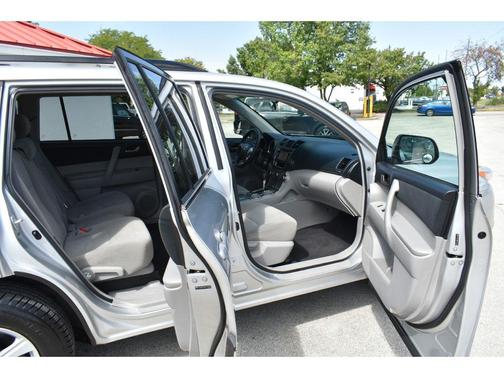 2013 Toyota Highlander SE