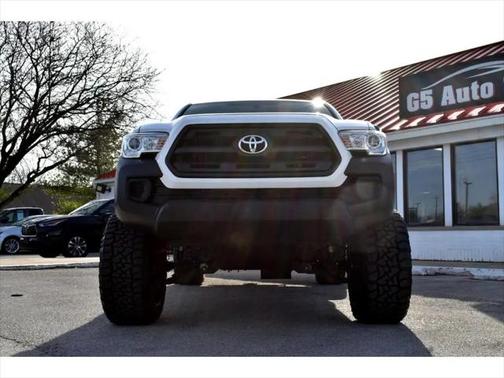 2017 Toyota Tacoma SR