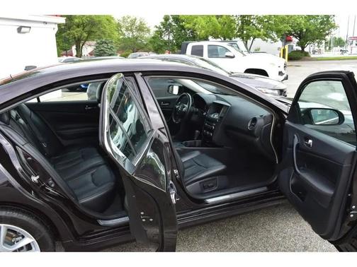 Crimson Black Metallic 2011 Nissan Maxima SV