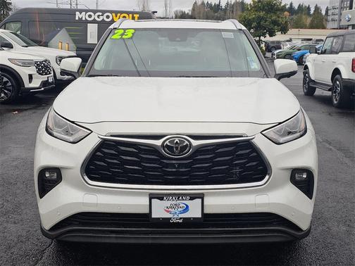 2023 Toyota Highlander L