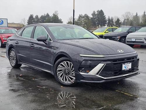 2025 Hyundai SONATA Hybrid Limited