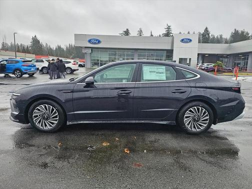 2025 Hyundai SONATA Hybrid Limited