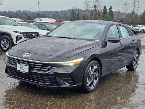 2025 Hyundai ELANTRA SEL