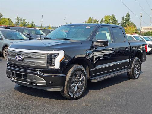 2025 Ford F-150 Lightning LARIAT