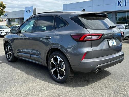 2023 Ford Escape ST-Line Elite