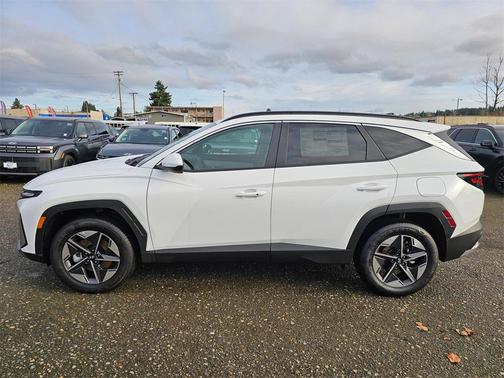 2026 Hyundai TUCSON Hybrid SEL