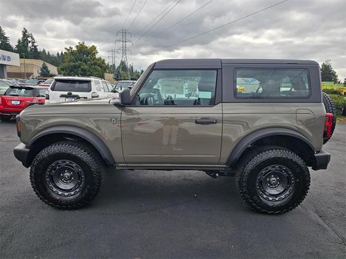2025 Ford Bronco Base