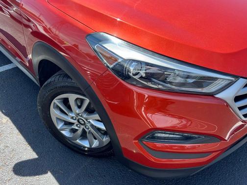 Sedona Sunset 2017 Hyundai TUCSON SE Plus