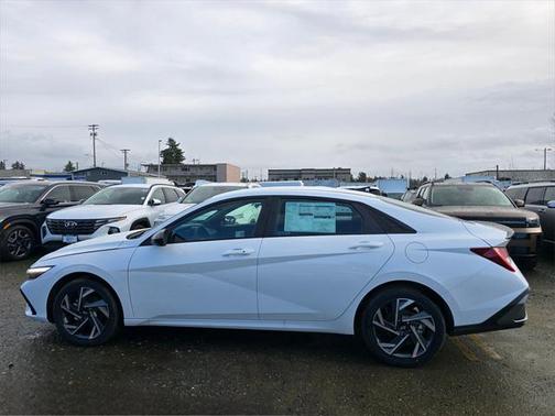 2025 Hyundai ELANTRA Sport