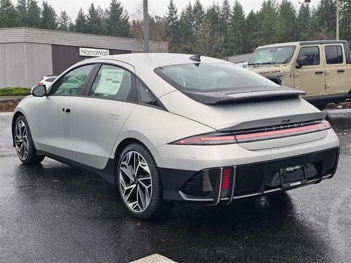 2025 Hyundai IONIQ 6 SEL