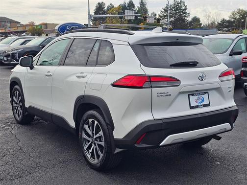 2023 Toyota Corolla Cross XLE