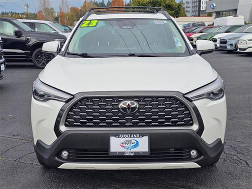 2023 Toyota Corolla Cross XLE