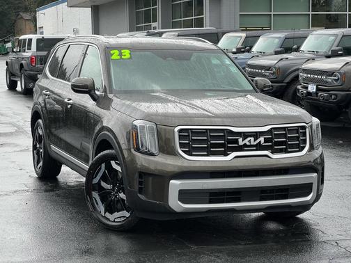 2023 Kia Telluride S