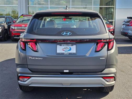 2025 Hyundai TUCSON SE