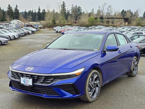 2025 Hyundai ELANTRA SEL