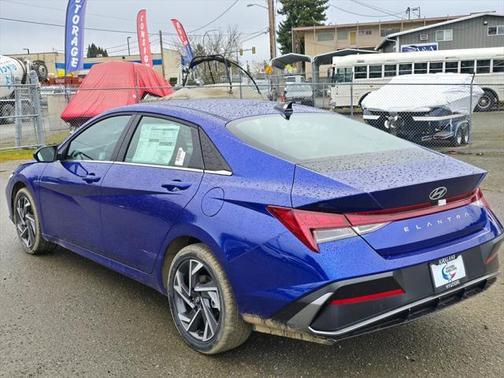 2025 Hyundai ELANTRA SEL