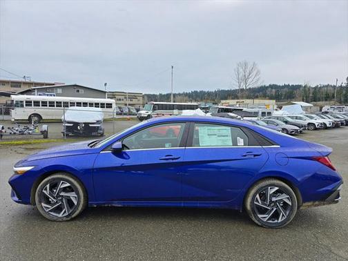 2025 Hyundai ELANTRA SEL