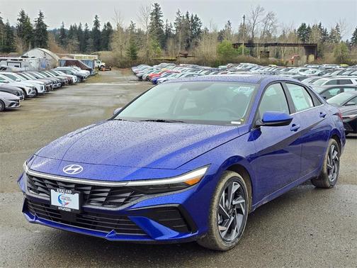2025 Hyundai ELANTRA SEL