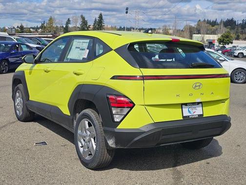 2025 Hyundai KONA SE