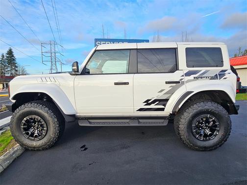 2025 Ford Bronco Raptor