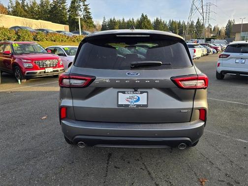 2025 Ford Escape ST-Line Elite