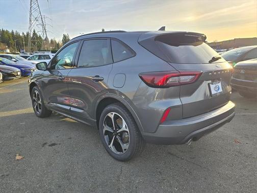 2025 Ford Escape ST-Line Elite