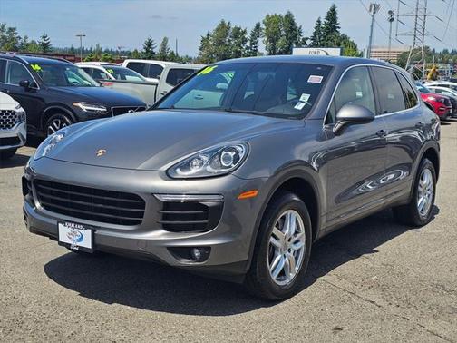 2016 Porsche Cayenne Base