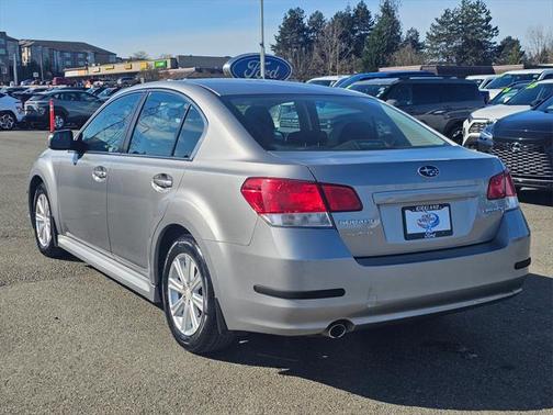 2010 Subaru Legacy Premium
