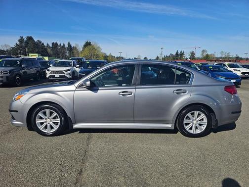 2010 Subaru Legacy Premium