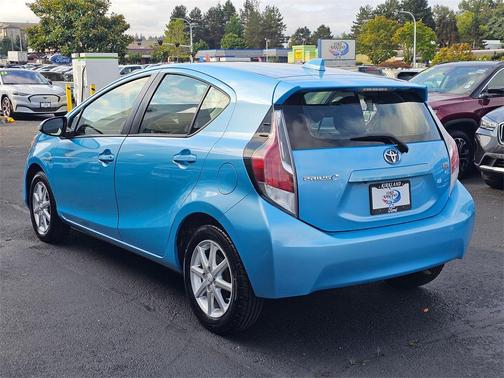 2016 Toyota Prius c Four