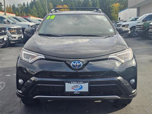 2018 Toyota RAV4 Hybrid SE