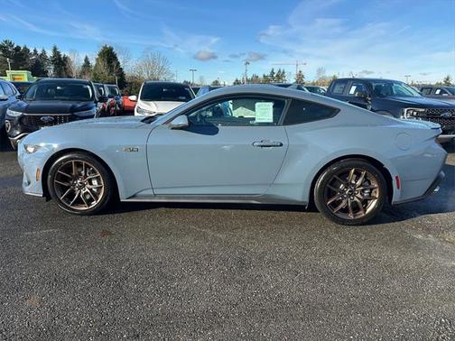 2025 Ford Mustang GT Premium