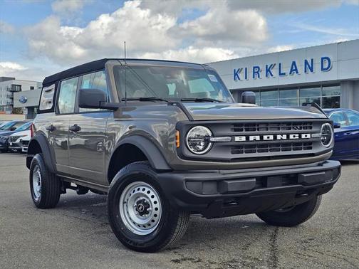 2025 Ford Bronco Base