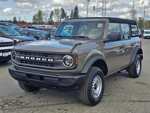 2025 Ford Bronco Base