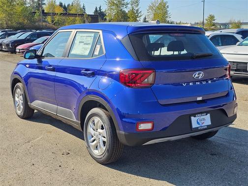 2025 Hyundai VENUE SE