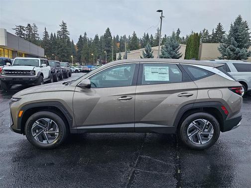 2026 Hyundai TUCSON Hybrid Blue SE