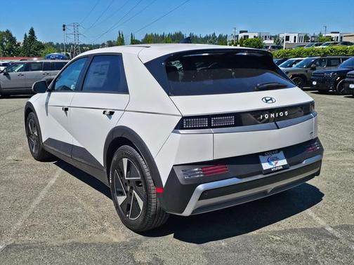 2025 Hyundai IONIQ 5 SE