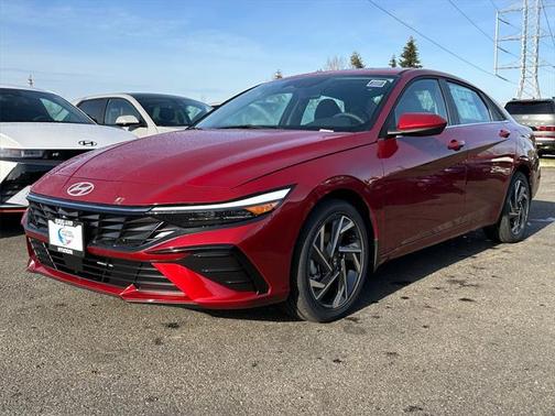 2025 Hyundai ELANTRA SEL