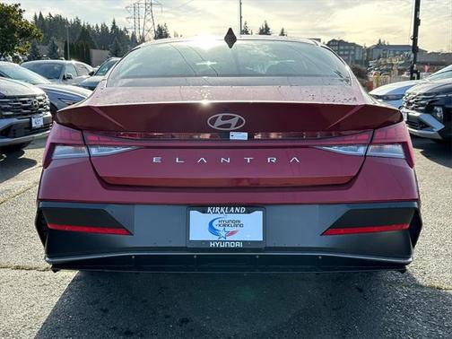 2025 Hyundai ELANTRA SEL