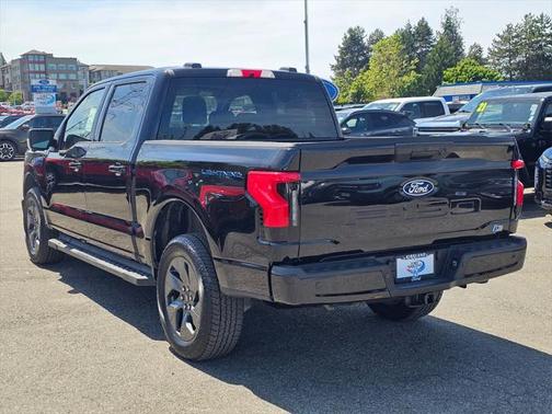 2025 Ford F-150 Lightning Flash